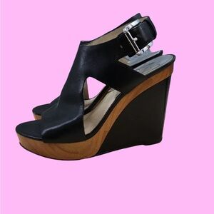 Michael Michael Kors EUC Josephine Wedge Black Leather Platform size 9.5